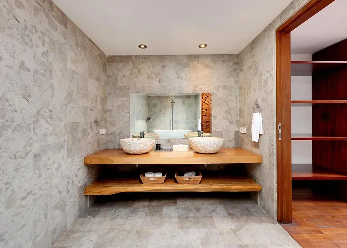 Amira Villa Legian (Bali)