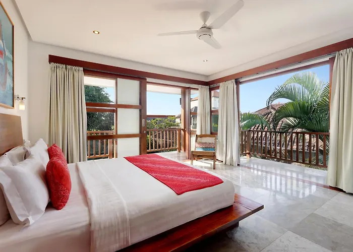 Amira Villa *